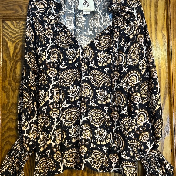 Figue silk print blouse. New, no tags - Picture 3 of 4